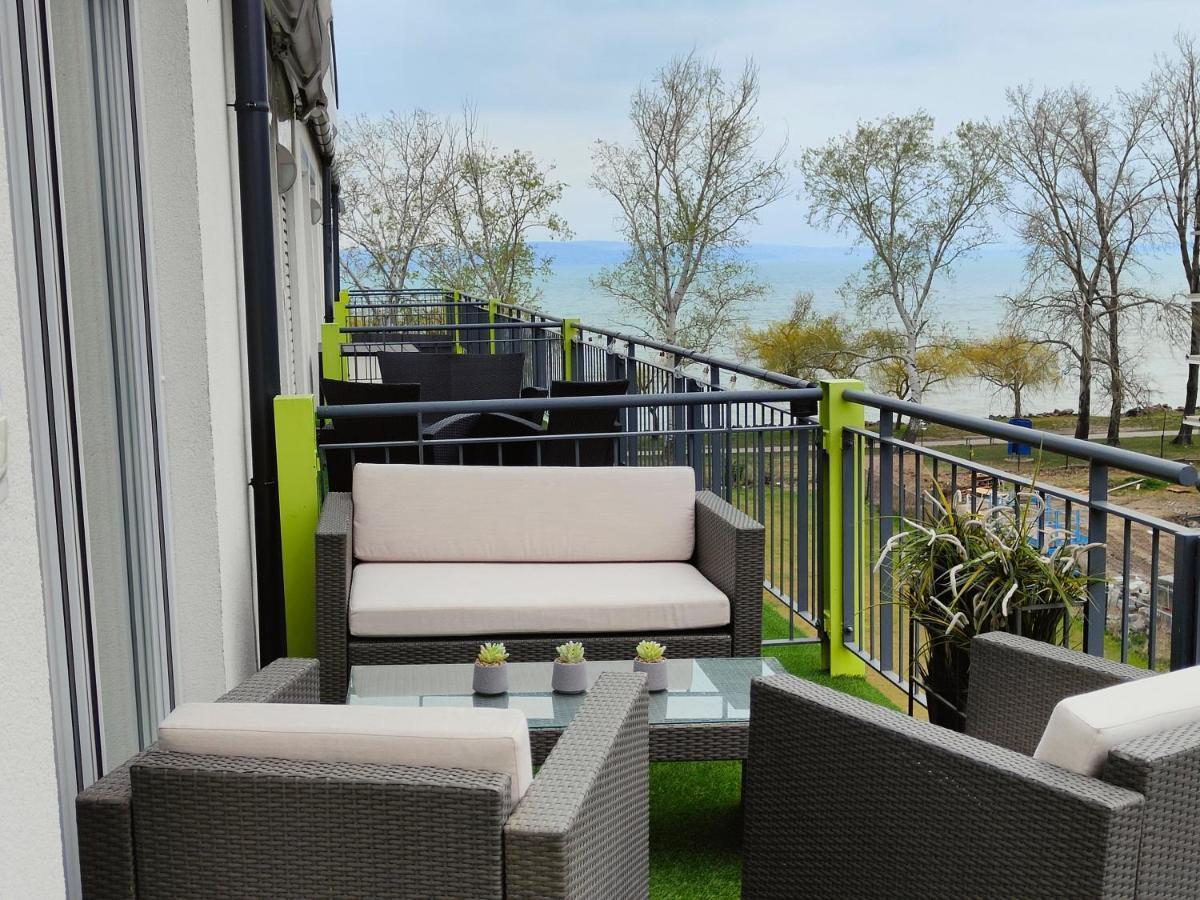 Beachfront Paradise Ezuest Panorama Lakeview Apartment With Panoramic Terrace Siofok Exterior photo